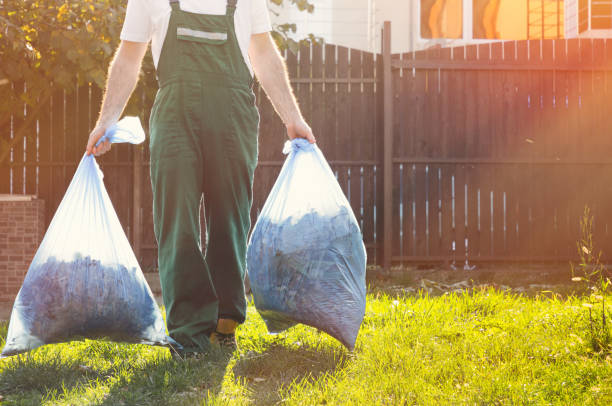 Best Construction Debris Removal  in Dyersville, IA